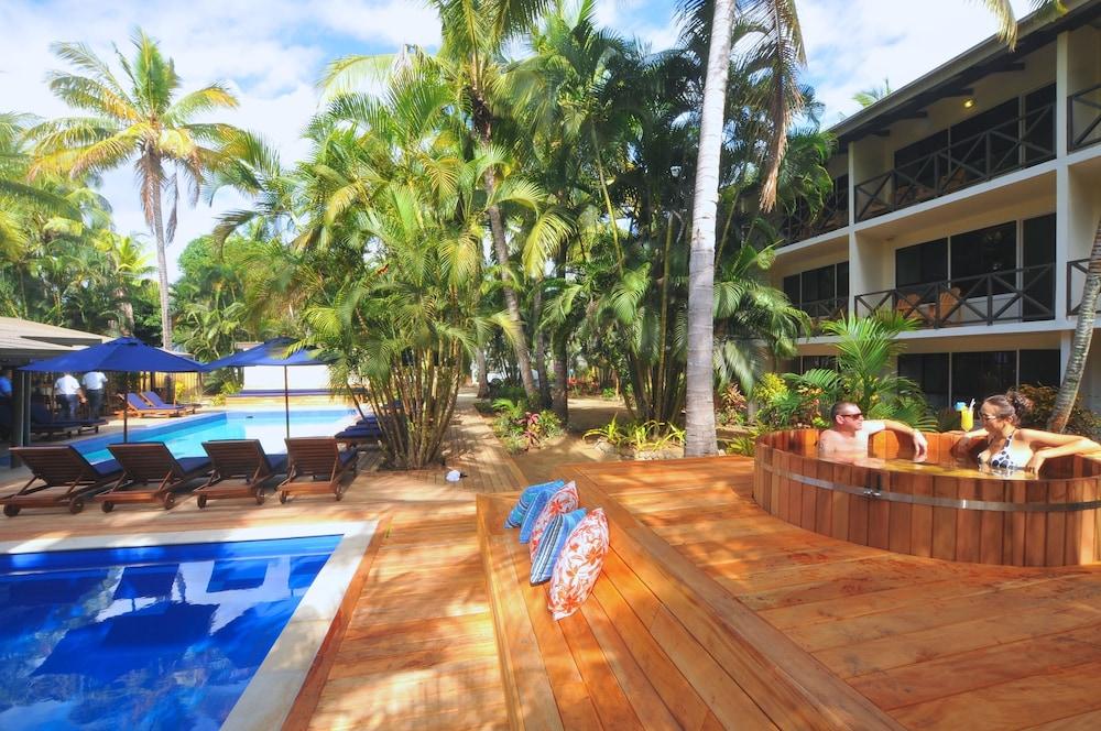 Oasis Palms Hotel Nadi Exterior photo