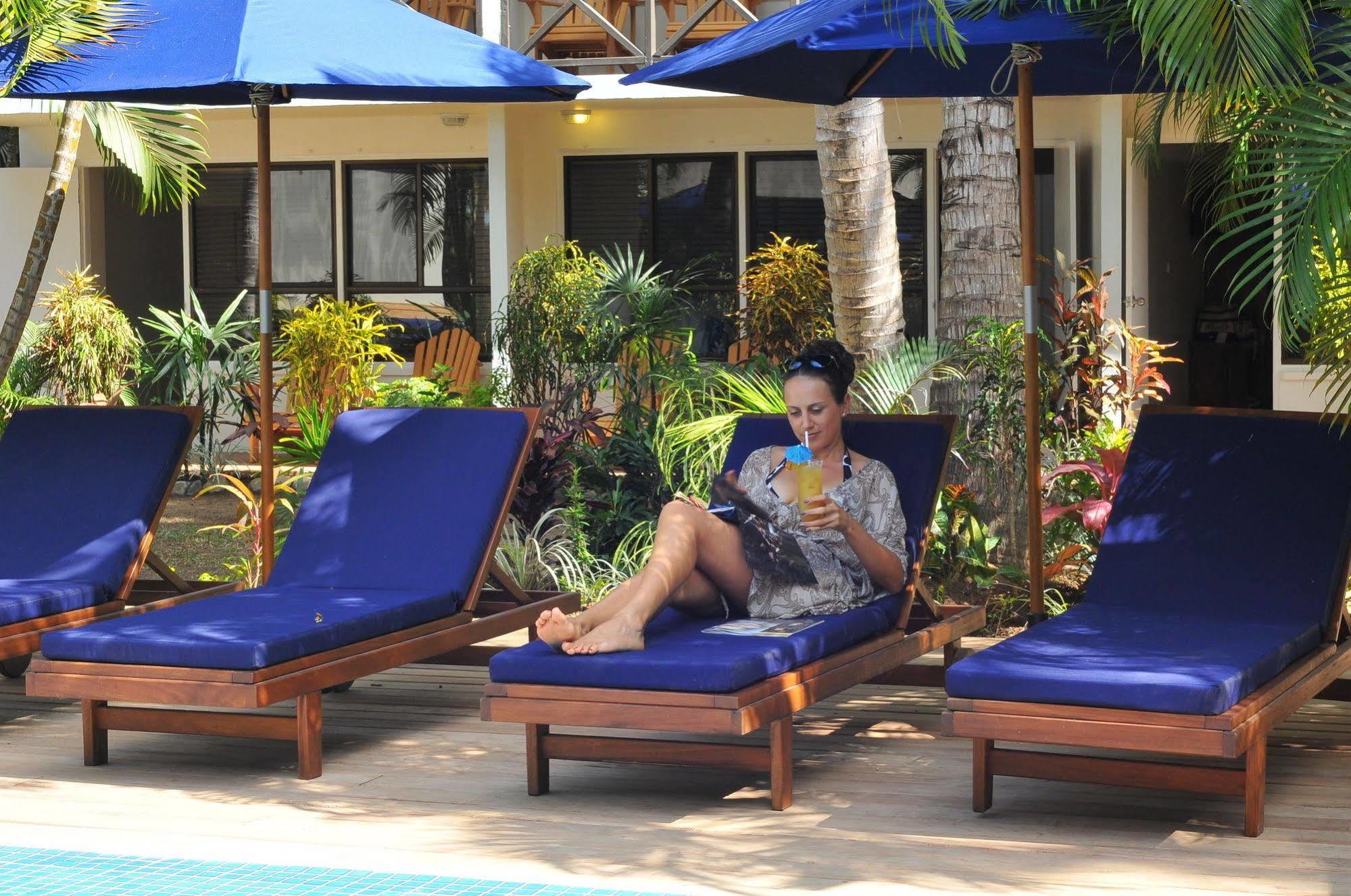 Oasis Palms Hotel Nadi Exterior photo
