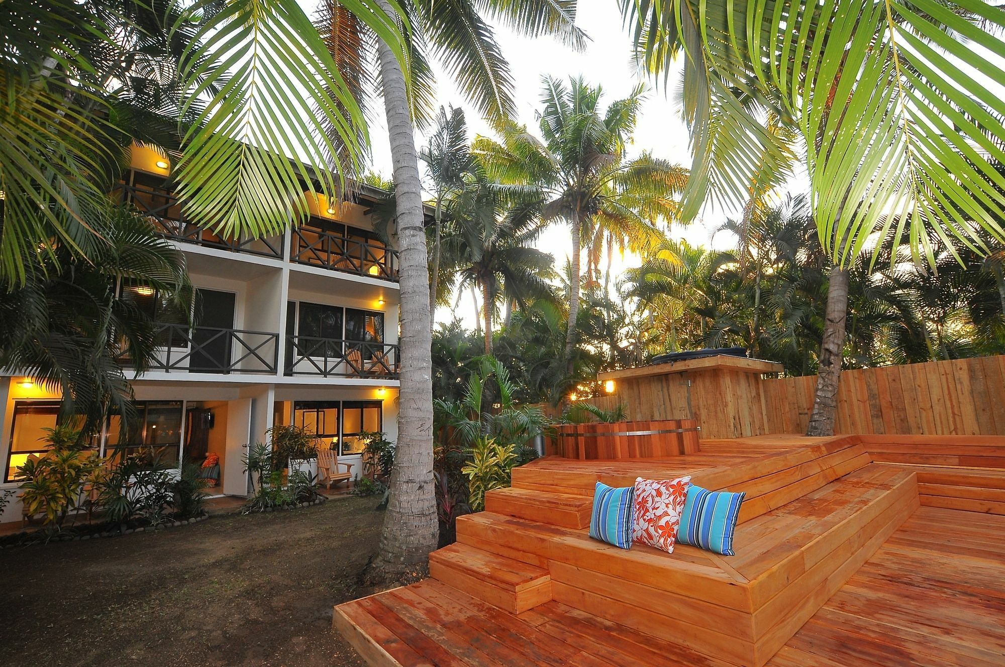 Oasis Palms Hotel Nadi Exterior photo